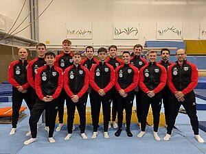 Mannschaftsfoto TV Wanheimerort Gerätturnen männl.